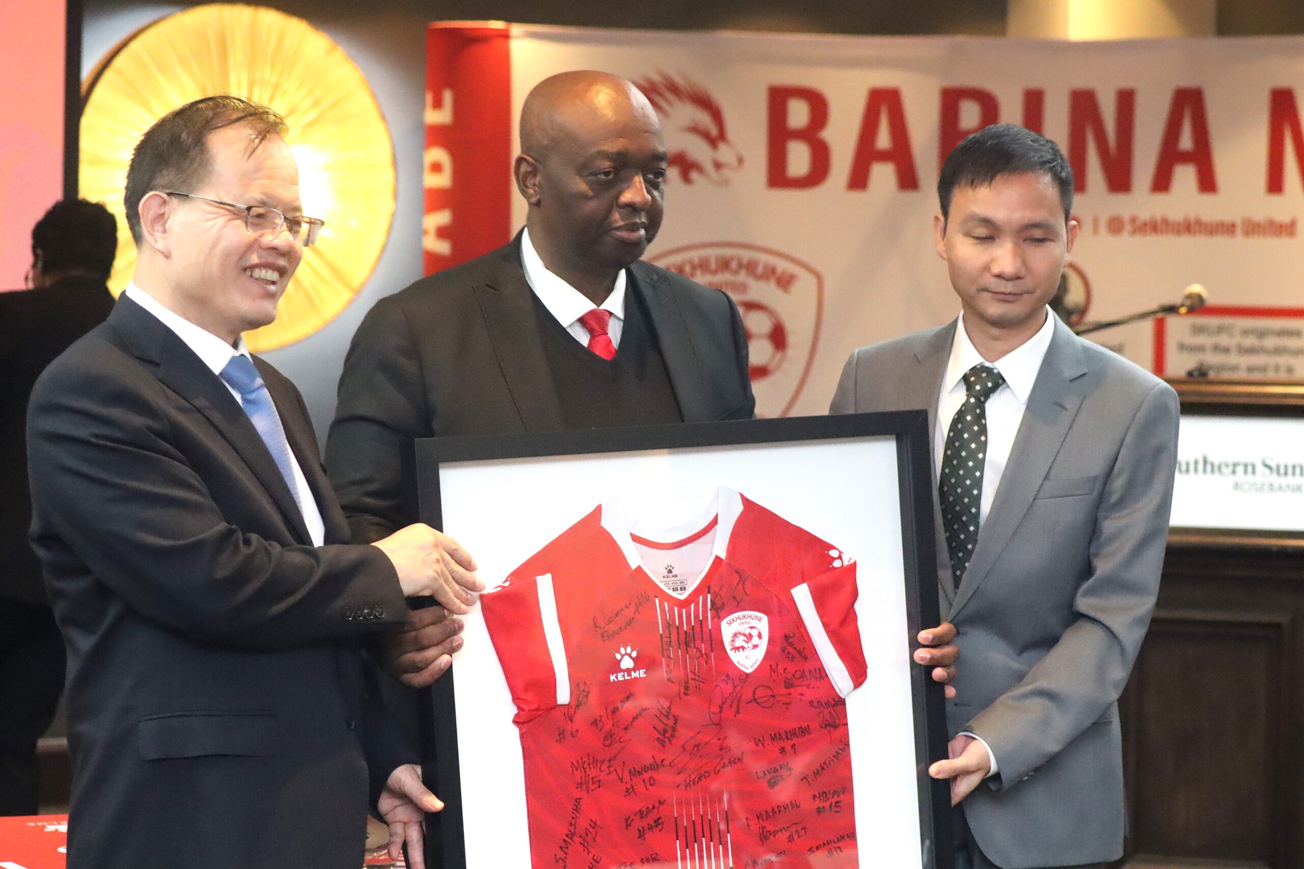 SEKHUKHUNE UNITED SEAL LANDMARK KELME DEAL AND UNVEIL NEW TRAINING FACILITY PLANS SEKHUKHUNE UNITED SEAL LANDMARK KELME DEAL AND UNVEIL NEW TRAINING FACILITY PLANS